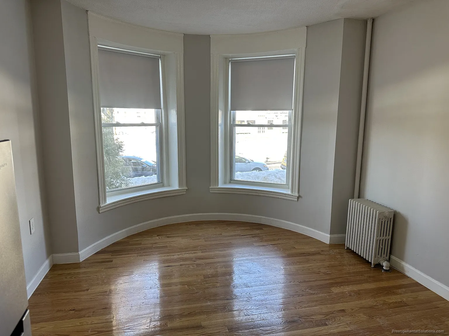 2 bed, 700 sqft, $2,025 — Photo 2