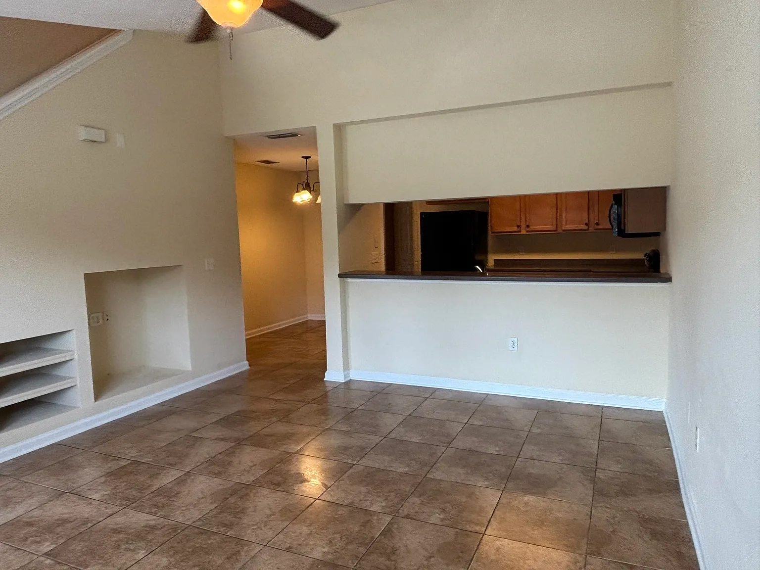 3 bed, 1344 sqft, $1,575 — Photo 3