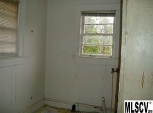 76 15th Ave SW, Hickory, NC 28602