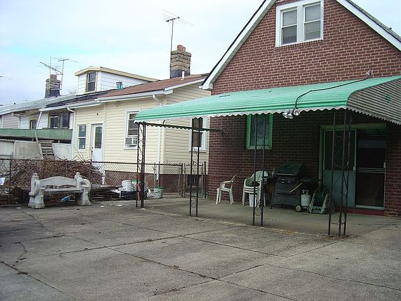 Large yard!