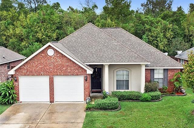 1st image of 90 Tuscany Dr