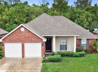 90 Tuscany Dr, La Place, LA 70068