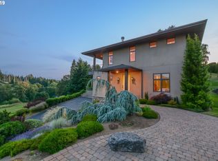 3430 Broken Tee Dr, Hood River, OR 97031