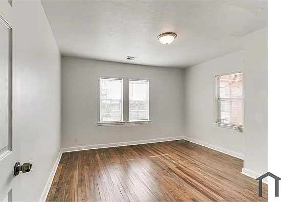 1501 NE Grand Blvd — Photo 6