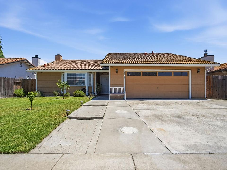 1st image of 3808 Georgeann Pl