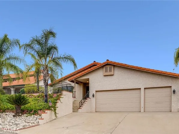 30817 Long Point Dr, Canyon Lake, CA 92587