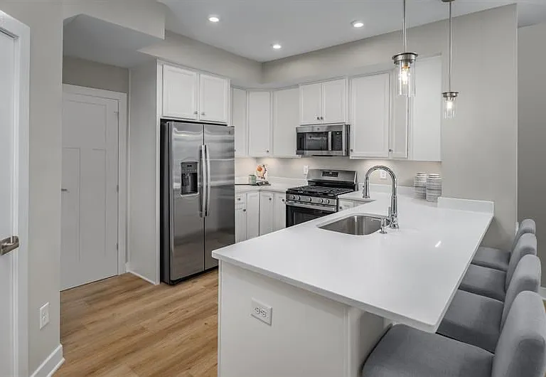 7966 Williamson Blvd — Photo 8