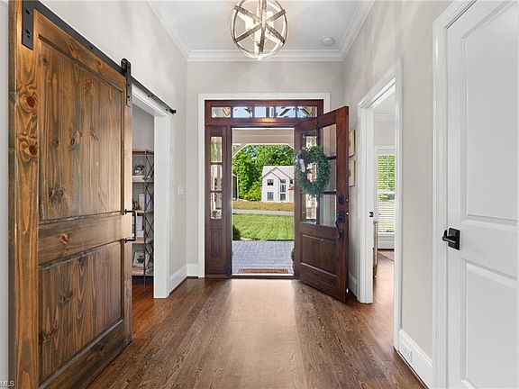 5th image of 639 Lissara Lodge Dr
