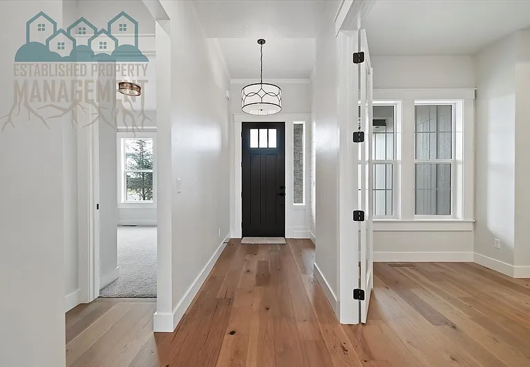 10642 W Lothbury Dr — Photo 3