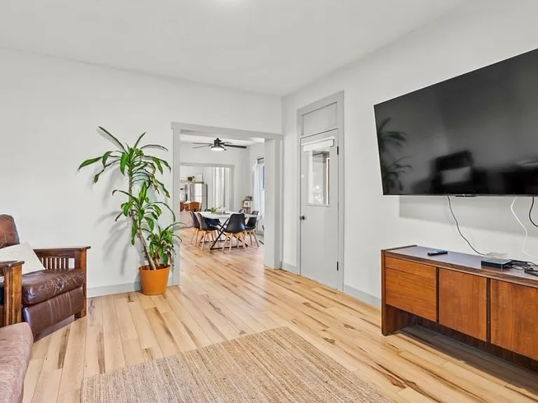 406 W Masterson Ave — Photo 6