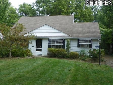 1st image of 25535 Chatworth Dr