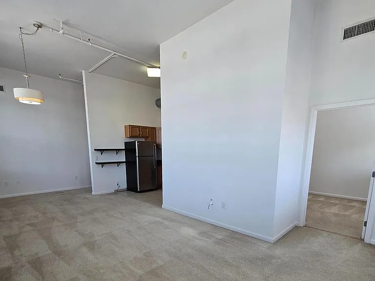 4368 Cresson St #302 — Photo 9