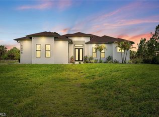 4498 8th St NE, Naples, FL 34120