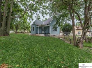 4303 Lake St, Omaha, NE 68111