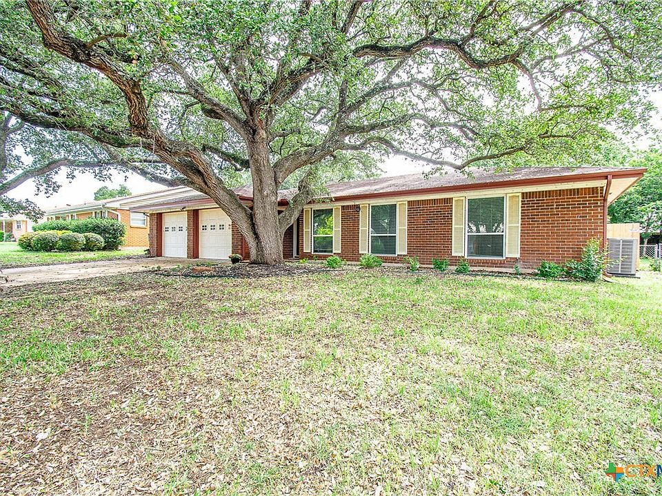 1st image of 3813 Rosemary Ln
