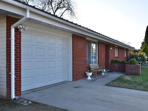 3rd image of 1301 Bryan Cir