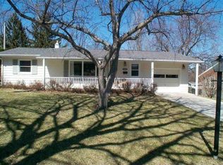 1414 Mayfield Ln, Madison, WI 53704