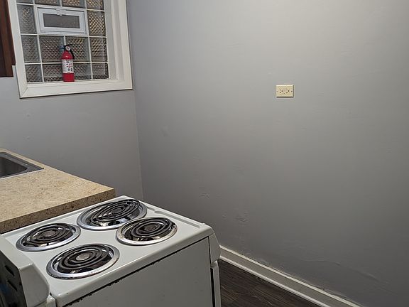 4th image of 813 E Bowen Ave APT 1