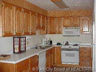 3rd image of 1509 Park Ave #411