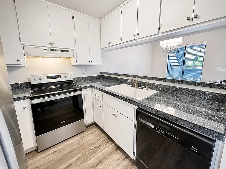 1245 Coyote Creek Pl — Photo 8