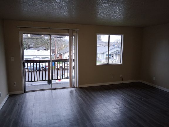 4th image of 1001 Pacific Ave S APT A2