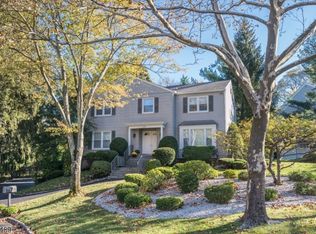 1068 Saddle Brook Rd, Mountainside, NJ 07092