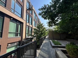 639 Lawrence Ave W #323, Toronto, ON M6A 1A9