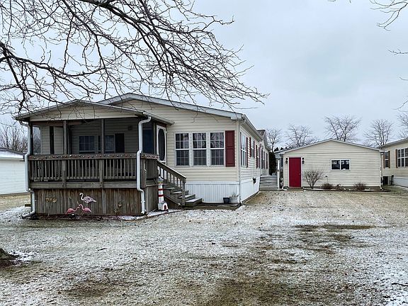 2nd image of 25730 Pinehurst Dr