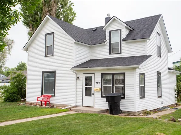 320 8th St W, Williston, ND 58801