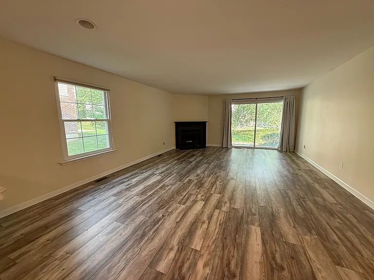 107 Cheswold Ct #107 — Photo 8
