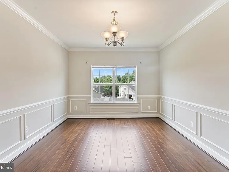 7495 Cavalcade Dr — Photo 10