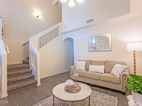 4th image of 3800 Loma Adriana Dr