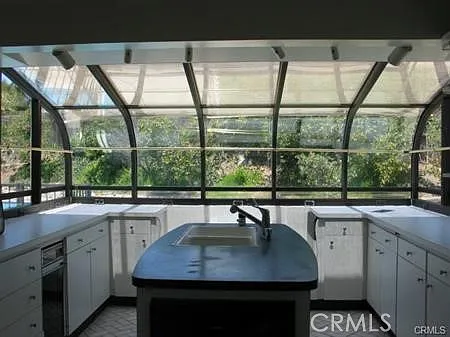 3 bed, 1344 sqft, $3,300 — Photo 4