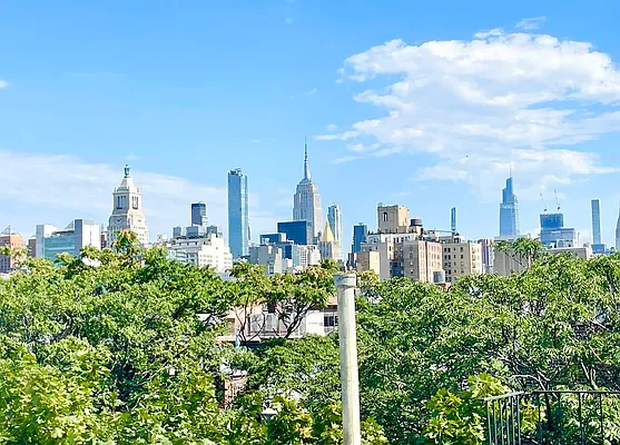 Rented by Century 21 Premier  | media 6