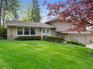 3840 Wilcox Ave, Downers Grove, IL 60515