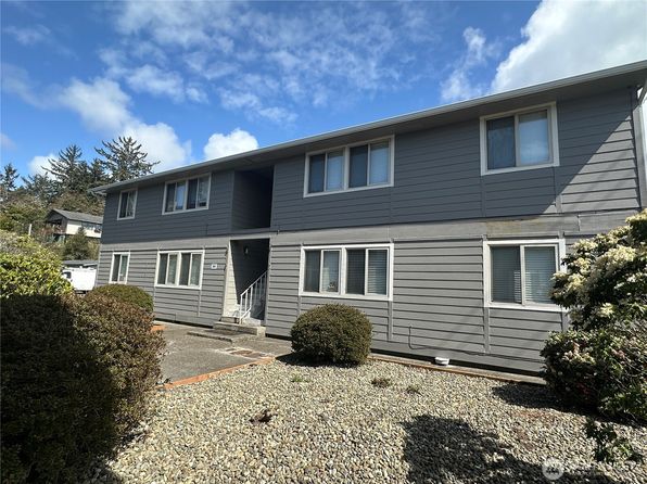 210 Spruce St E, Ilwaco, WA 98624