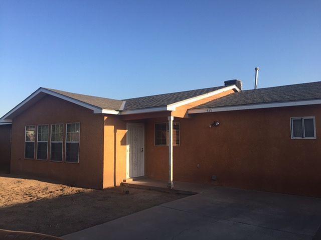 1st image of 421 Los Arboles Ave NW