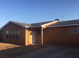 421 Los Arboles Ave NW, Albuquerque, NM 87107