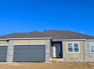 10309 S 97th St, Papillion, NE 68046
