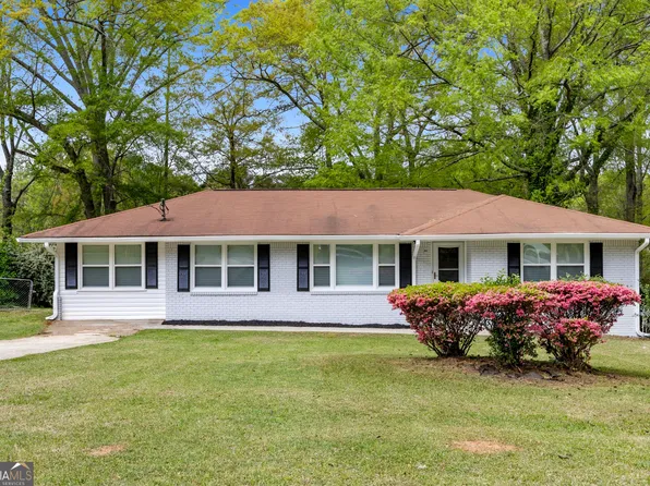 132 Arnold Pl, Jonesboro, GA 30236