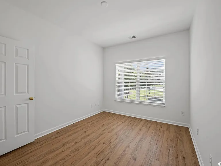 409 Oxner Ct — Photo 21