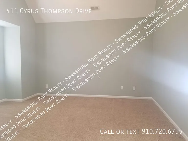 411 Cyrus Thompson Dr — Photo 8