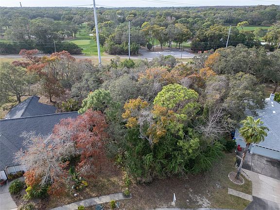 2nd image of Glenbrook Ln