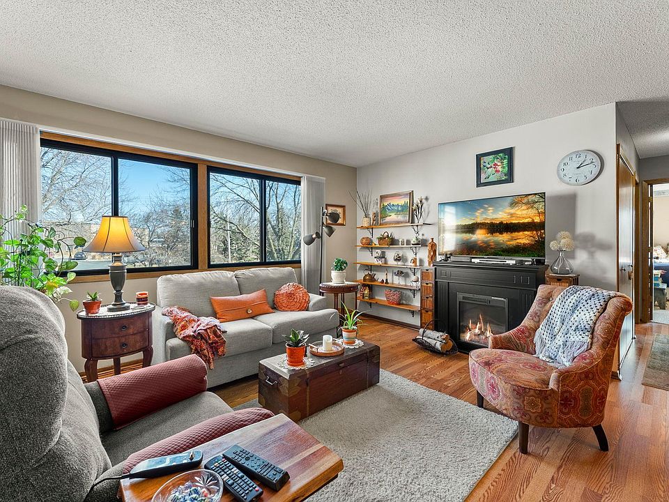 1st image of 4245 Centerville Rd