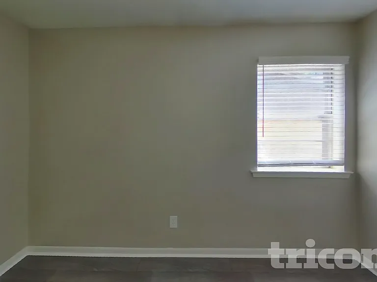3307 Hummingbird Ln — Photo 12