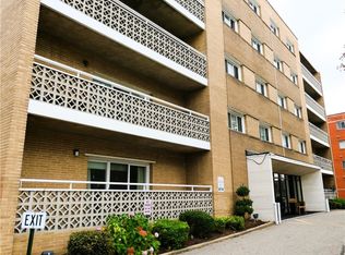 3333 Warrensville Center Rd APT 207, Shaker Heights, OH 44122