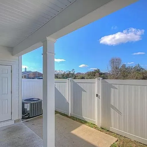 1847 Bethpage Dr — Photo 17