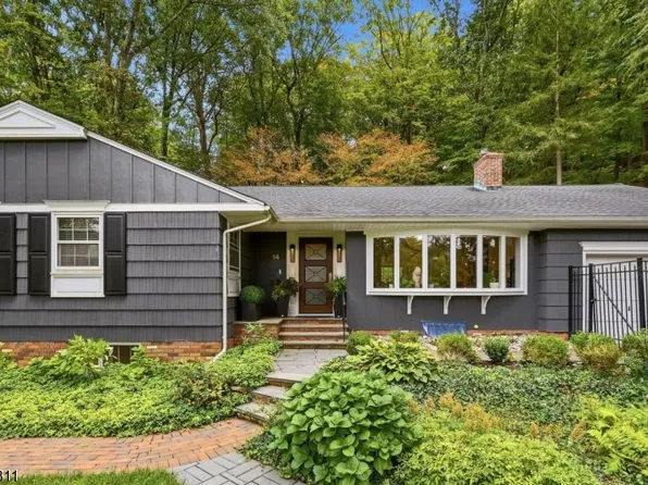 14 Indian Head Road, Morris Twp., NJ 07960