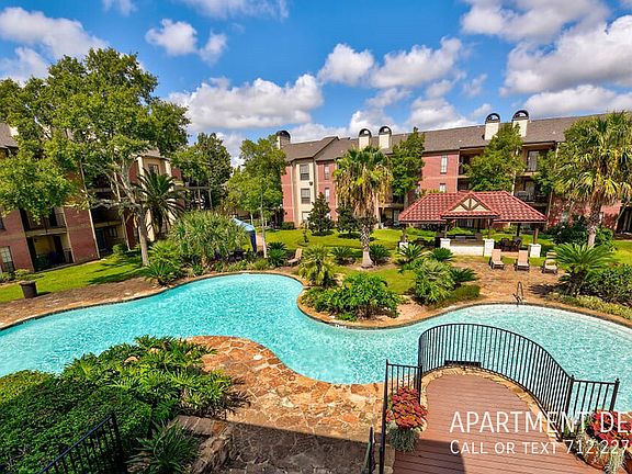 2nd image of 712 Cedar Ln #4127