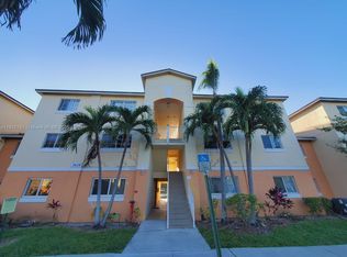 3610 N 56th Ave APT 215, Hollywood, FL 33021